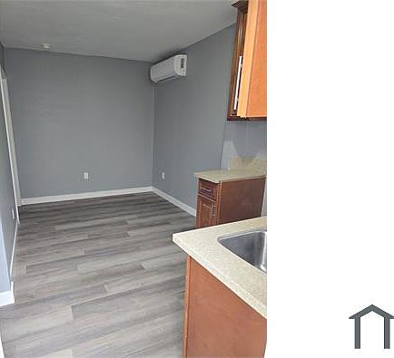 3rd image of 6310 Mayflower Ave #D