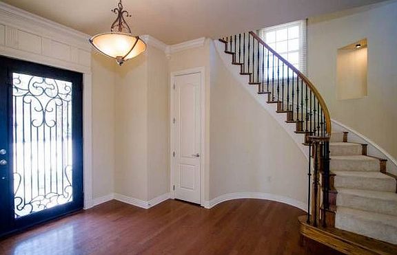5th image of 2610 S Everest Ave