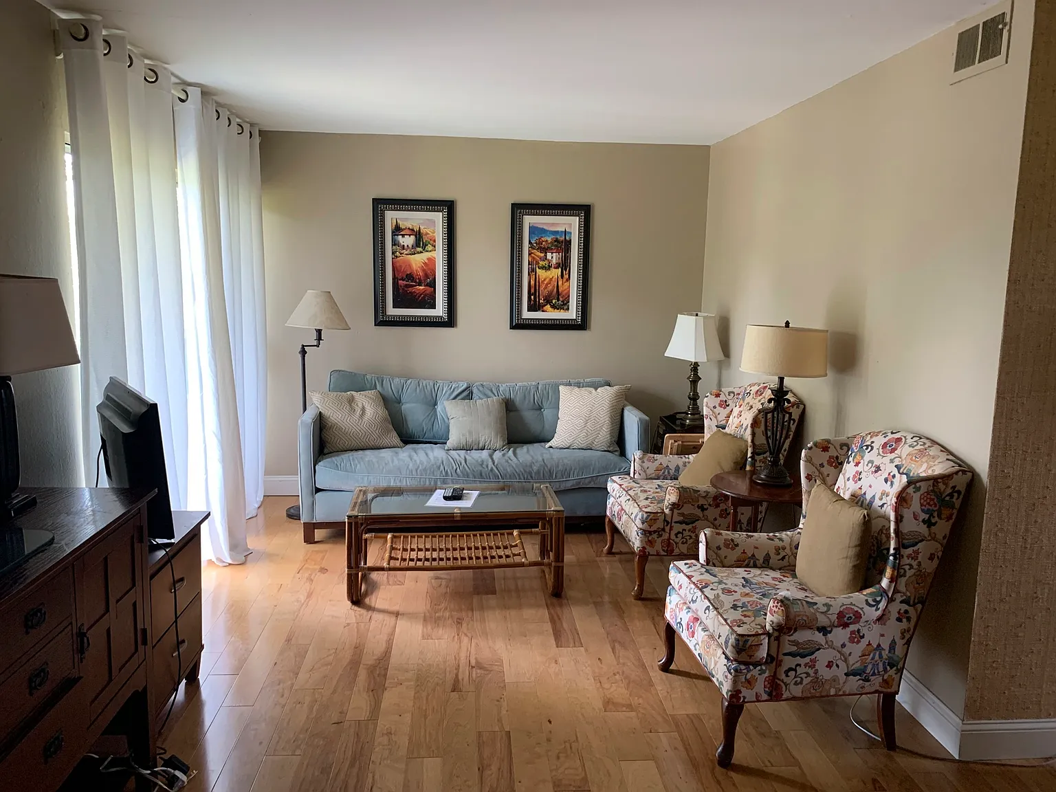 627 Garden Avenue — Photo 1