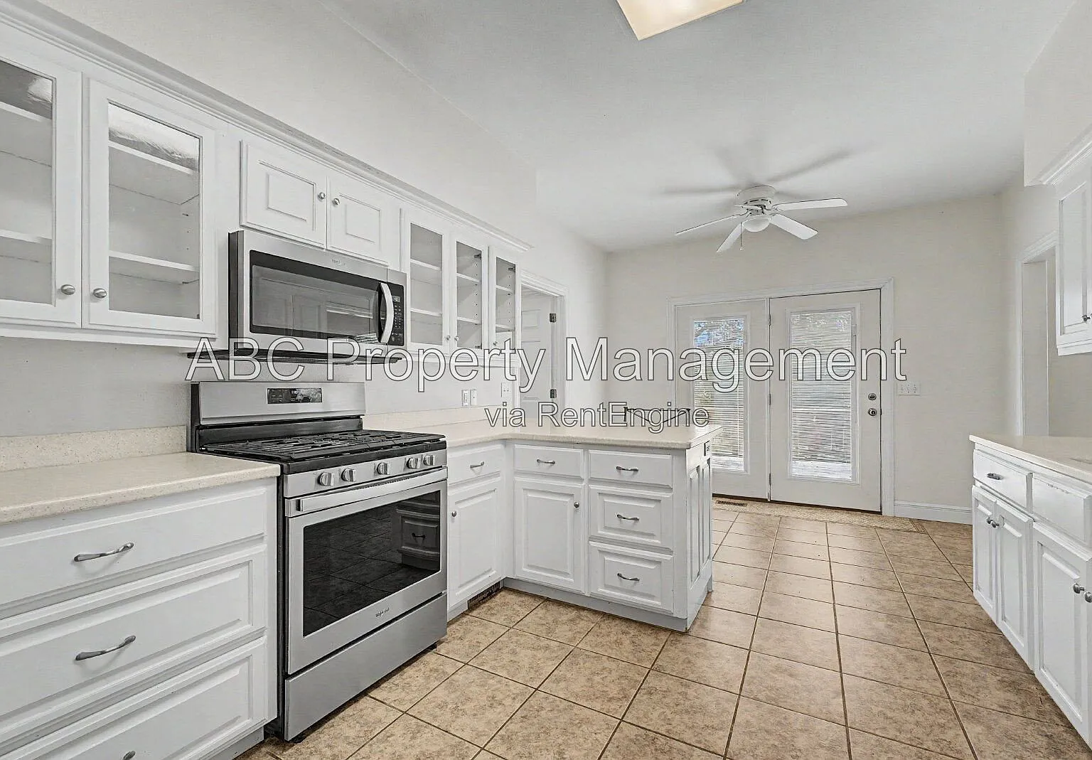 4 bed, 3.5 bath, $2,995 — Photo 3