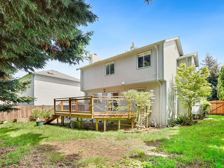 2535 Jones Ave NE — Photo 43