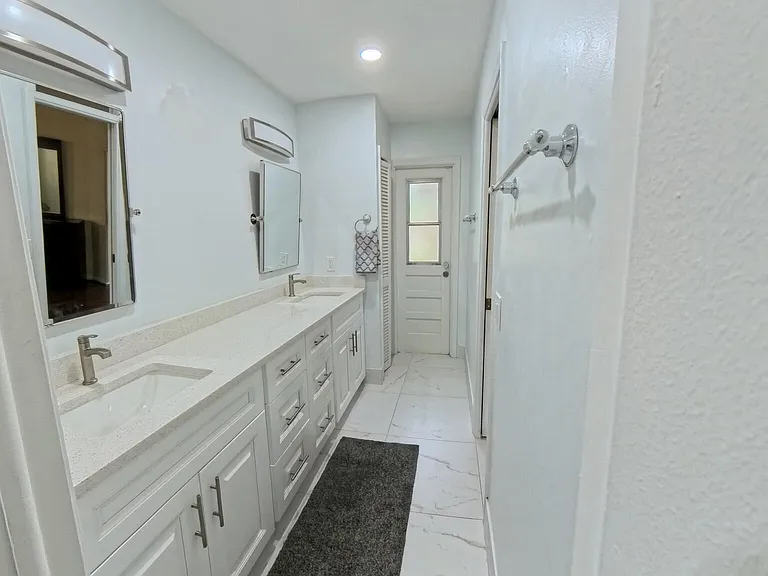 13484 Jonquil Ct — Photo 17