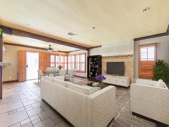 3rd image of 11938 Briar Knoll Pl
