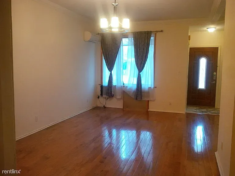 2490 E 21st St #2 — Photo 8