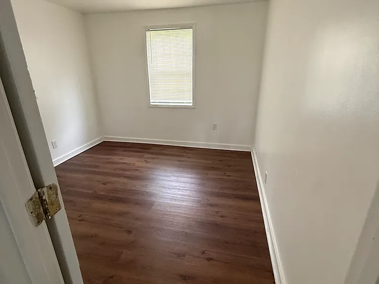 2596 Godfrey Dr NW — Photo 7