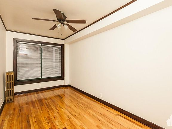 5th image of 848 W Montrose Ave #505