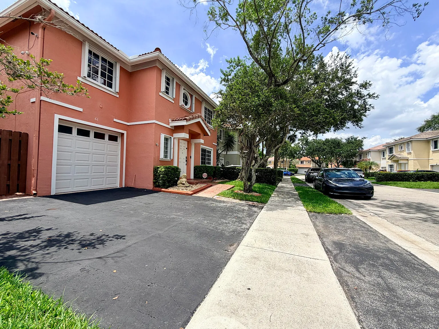 3 bed, 2.5 bath, 1740 sqft, $3,790 — Photo 4