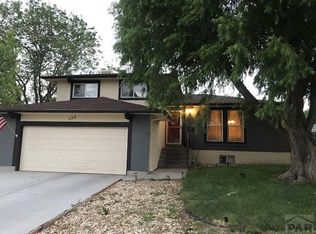 153 Macneil Rd, Pueblo, CO 81001