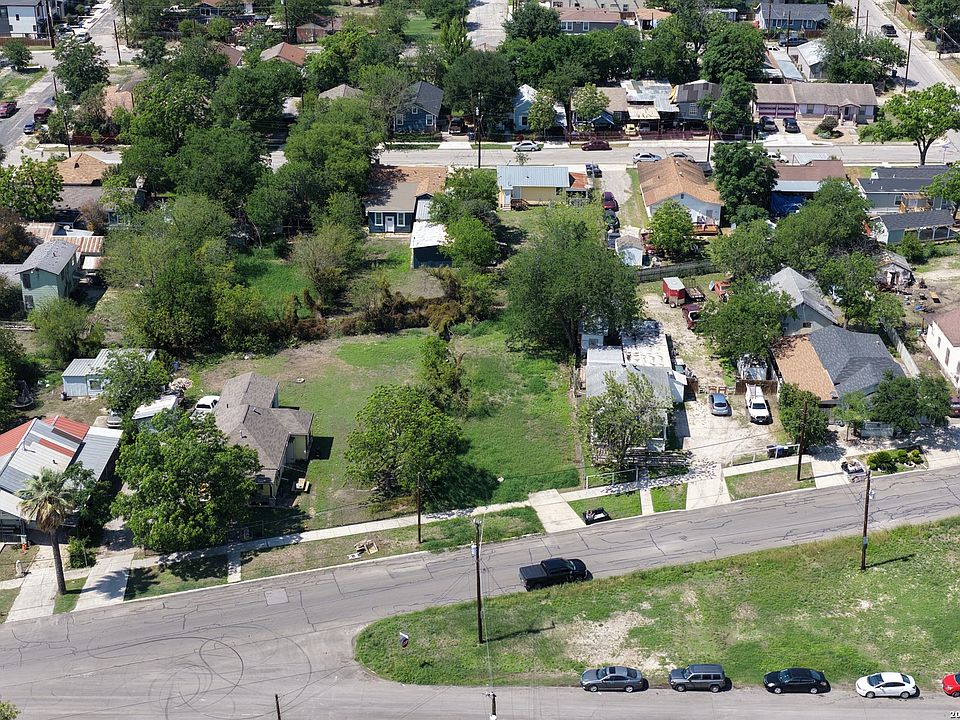 1st image of 631 ARANSAS AVE LOT 8&9