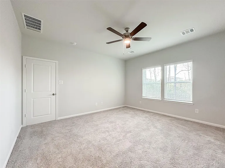 52 Valiant Ridge Trl — Photo 28