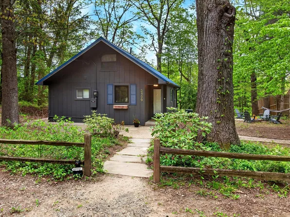 3109 Riverbend Trl, Fennville, MI 49408