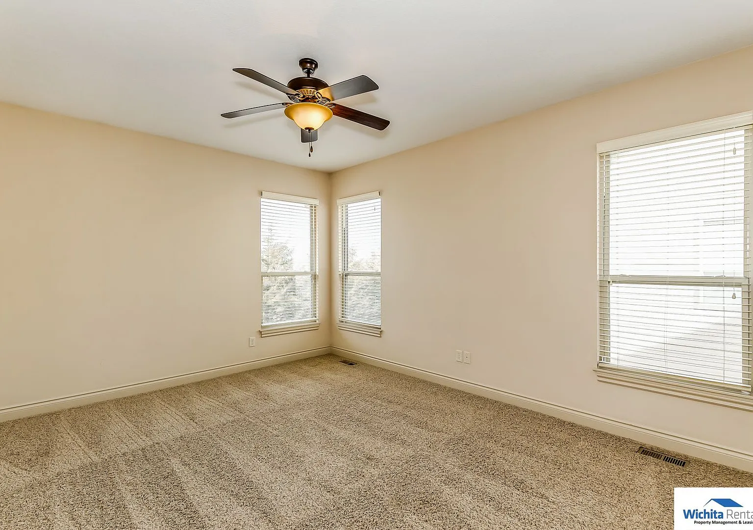 1623-1625 Chapel Hill — Photo 4
