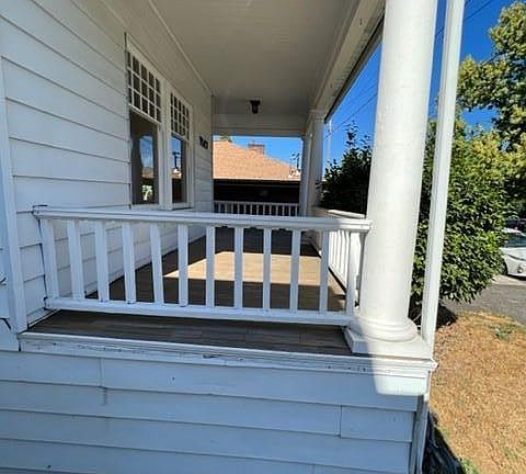 another view of front porch