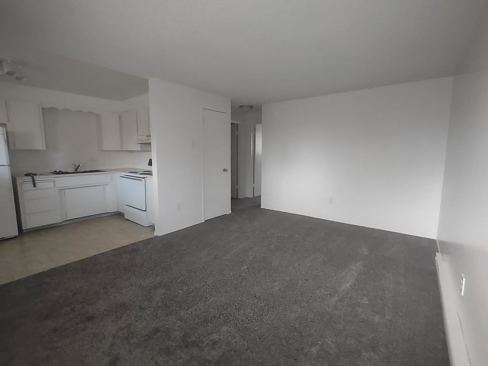 1st image of 121 E Borah Ave #4