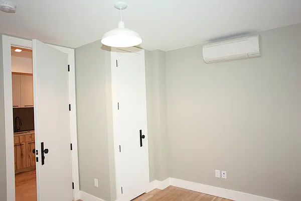 Rented by Brooklyn Group | media 7