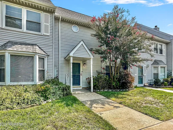 34 Independence Court, Jackson, NJ 08527