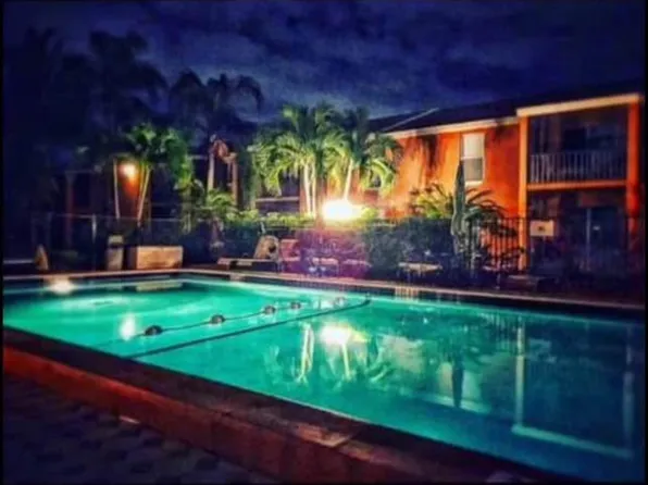 12622 Kenwood Ln, Fort Myers, FL