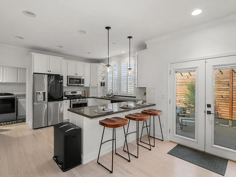 110 Mill Rd — Photo 11
