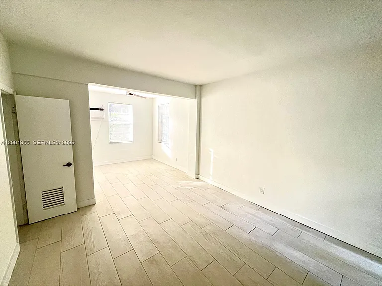 135 3rd St #25 — Photo 5