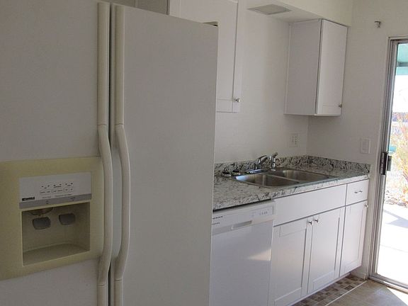 3rd image of 2900 Arabian Dr #A & B
