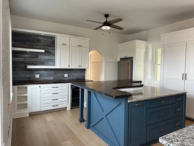 414 E Main St #2 — Photo 4