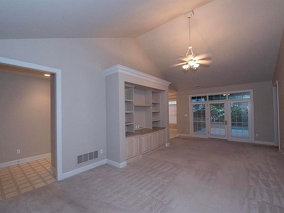 3rd image of 2113 Brampton Ct
