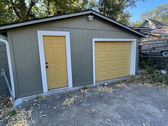 4th image of 2200 Kensington Ave