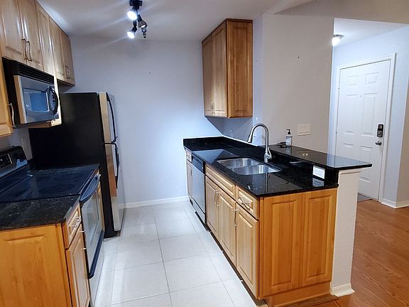 4th image of 1914 Gandy Blvd N #1914