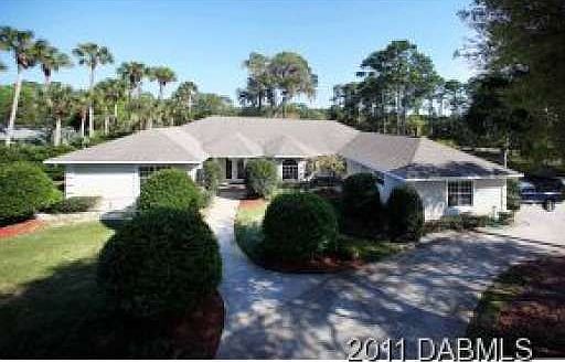 1st image of 2 Twisted Oak Pl