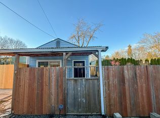 458 W Berkeley St, Gladstone, OR