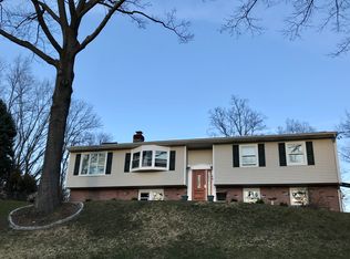 38 Manor Ln, Verplanck, NY 10596