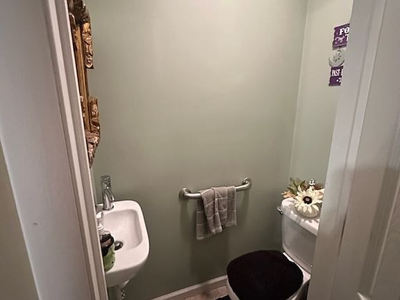 2nd image of 315 McKinley Ave