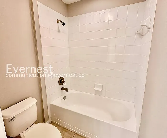 11211 Flora Springs Dr — Photo 22