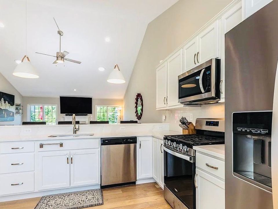 1st image of 10A Cardinal Lane