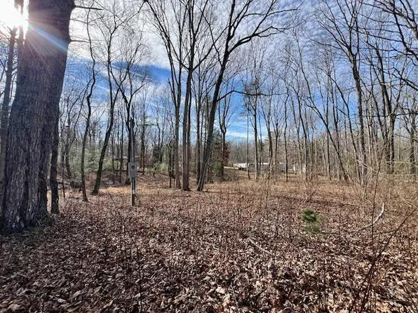 19 Royal Cir, Crossville, TN 38558