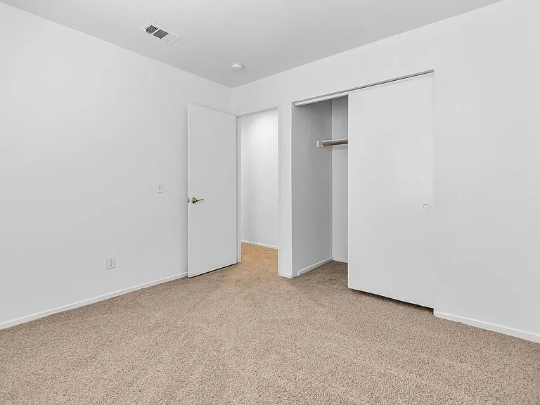 9648 Boylagh Ave — Photo 18