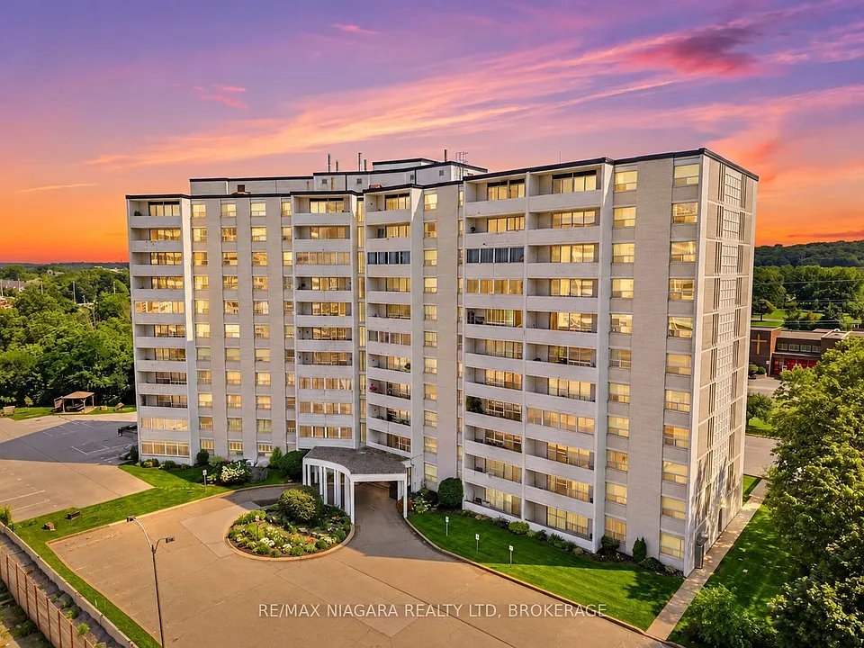 35 Towering Heights Blvd #102