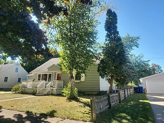 2nd image of 1211 N Dewitt St