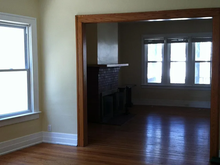 19 Russell St #LOWER — Photo 12