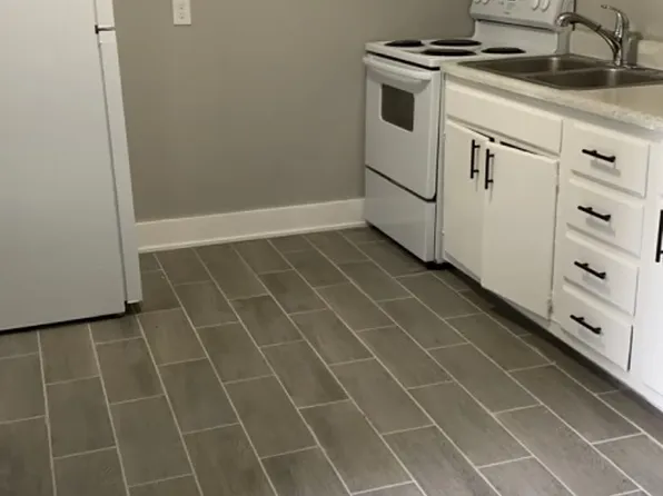 3841 Yaborough Ave., 3841 Yarbrough Ave #1B-1Ba, Winston Salem, NC 27106