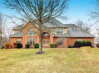 1034 Crestmont Rd, Hurricane, WV 25526