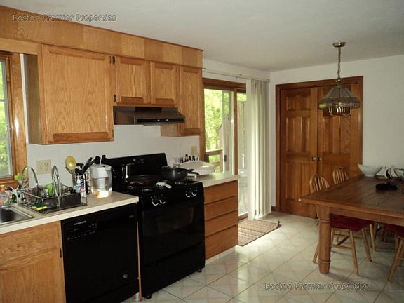 5th image of 39-41 Nilsen Ave
