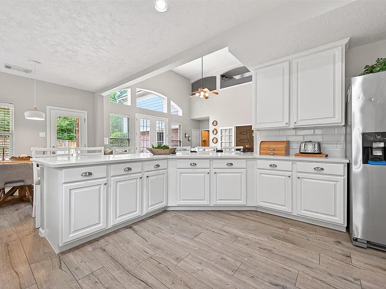 155 E Concord Valley Cir — Photo 13
