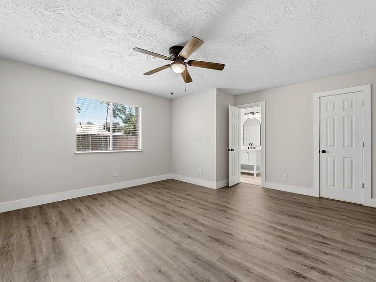 3535 Nutwood Ln — Photo 21
