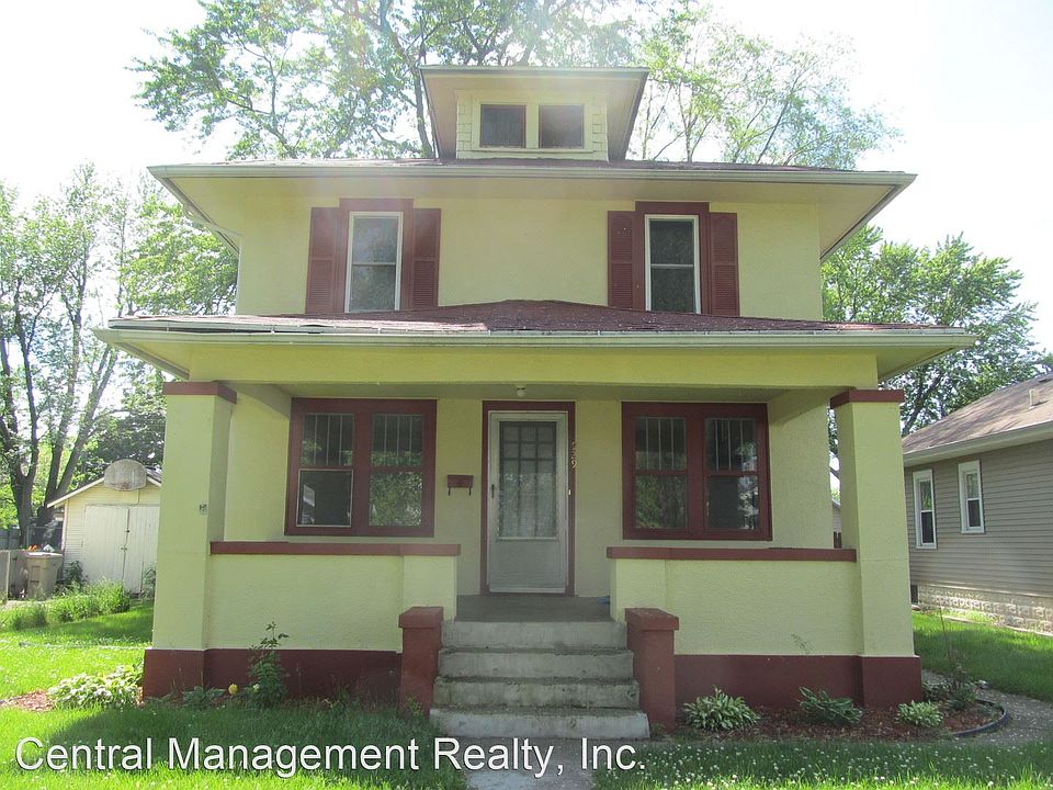 1st image of 929 S 32nd St