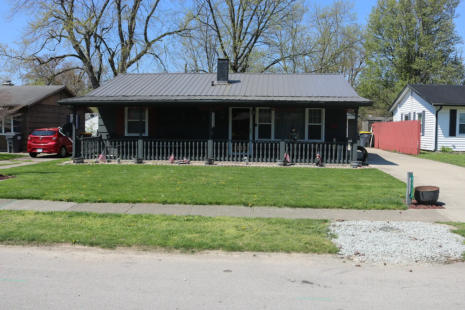 2717 Dakota Dr photo 1