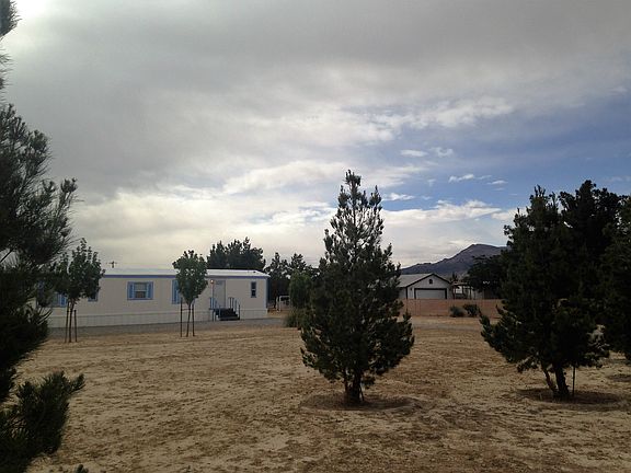 Front side view to neighbor 