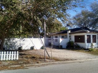1176 Queen St, Clearwater, FL 33756