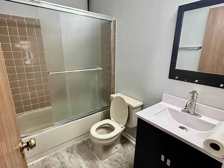 1200 Churchill Ct — Photo 12