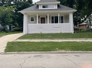 333 Moseley St, Elgin, IL 60123